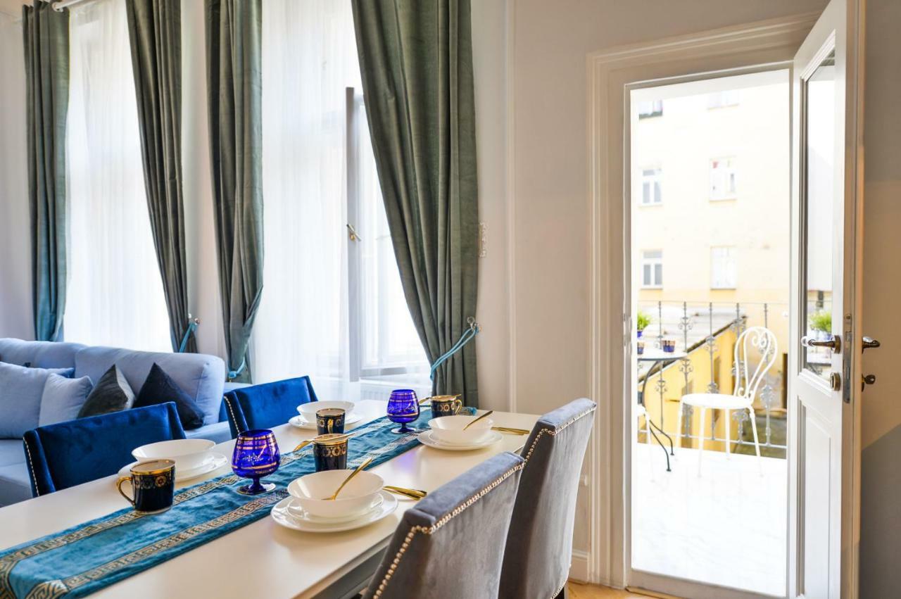 Glamour Frida Apartment Прага Экстерьер фото